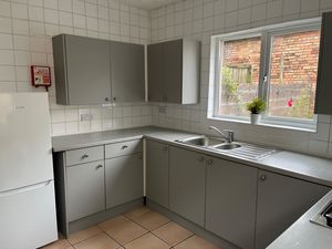 Photo 15- click for photo gallery